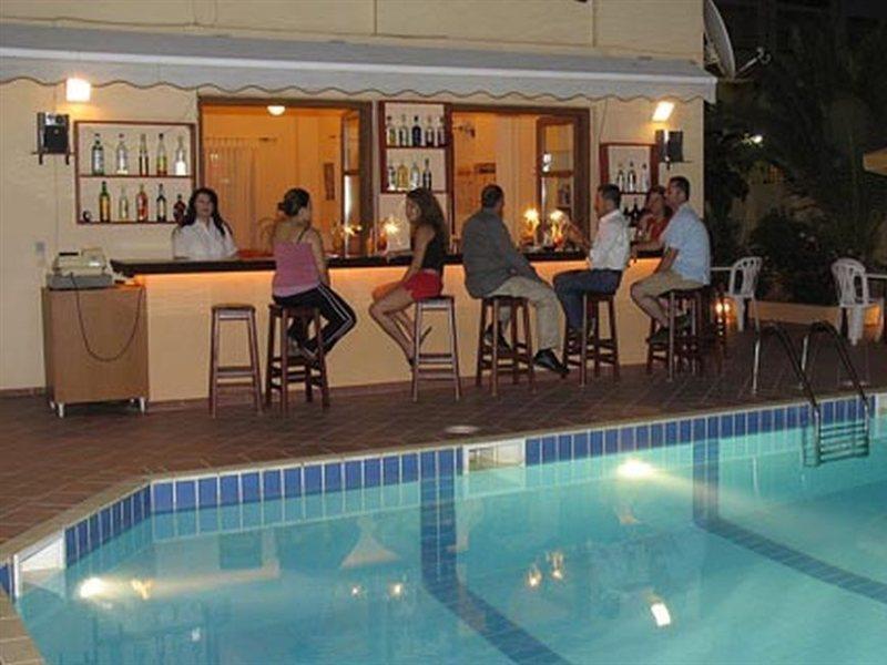 העיירה רתימנו Lefkoniko Complex-Beach And Bay מראה חיצוני תמונה