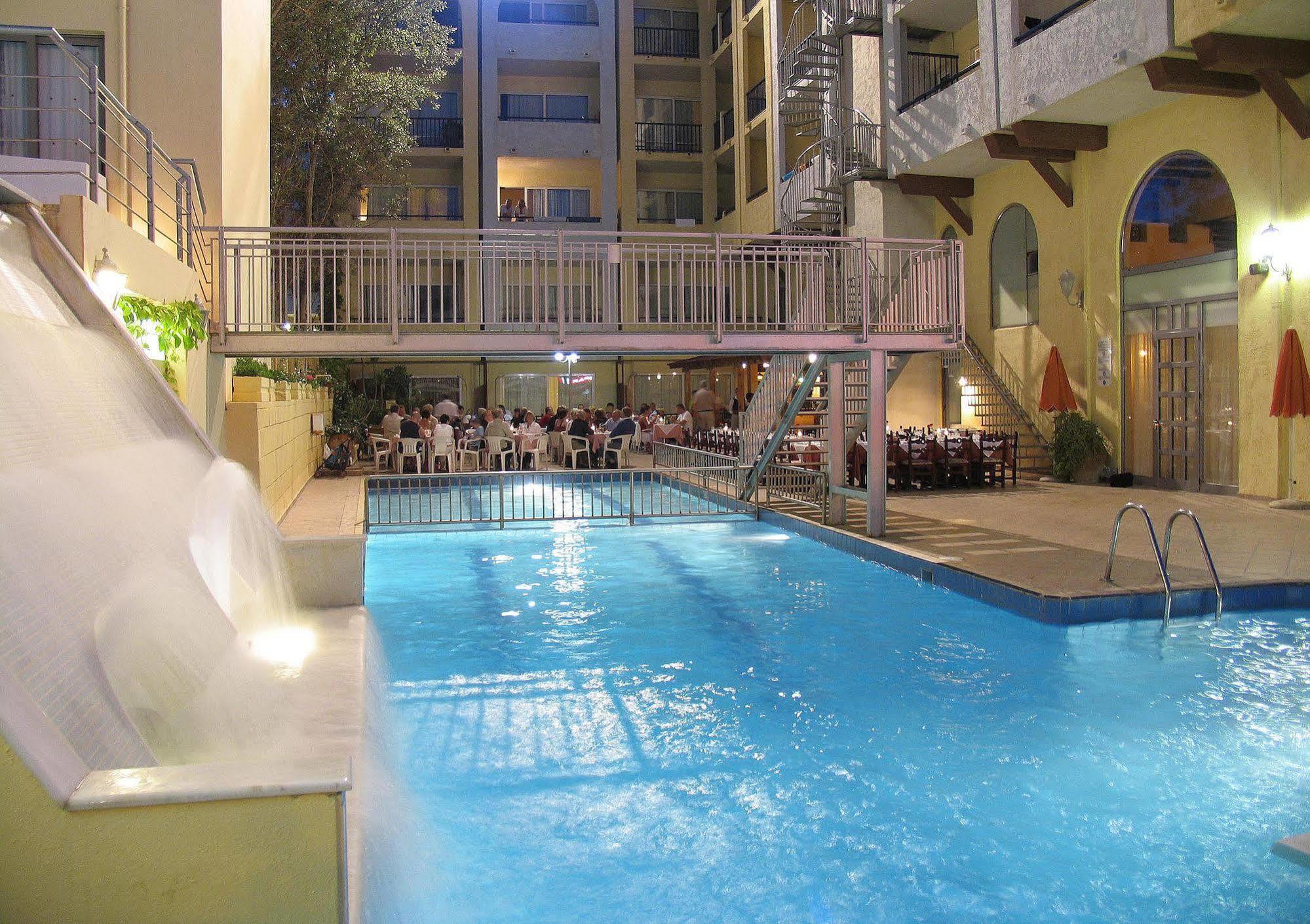 העיירה רתימנו Lefkoniko Complex-Beach And Bay מראה חיצוני תמונה